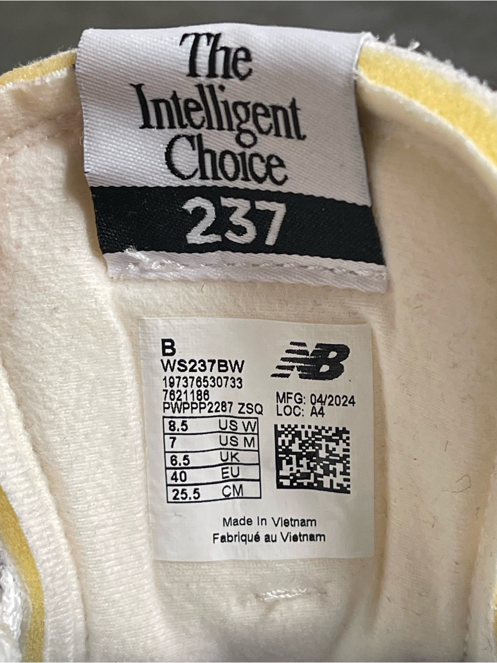 New Balance 237 Women's Sneakers White/Grey/Black Size 8.5B - Picture 4 of 16